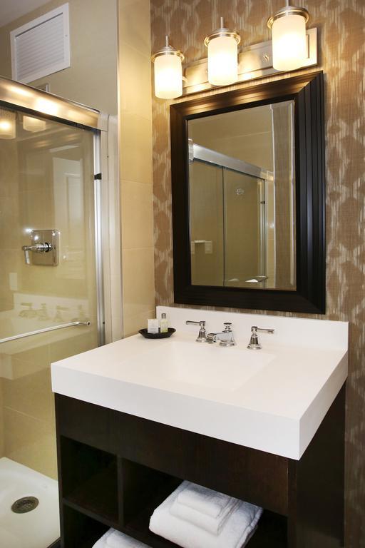 Coral Junior Suite King Non Smoking,1039263196:JPEG