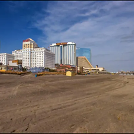 Super 8 By Wyndham Atlantic City-3
